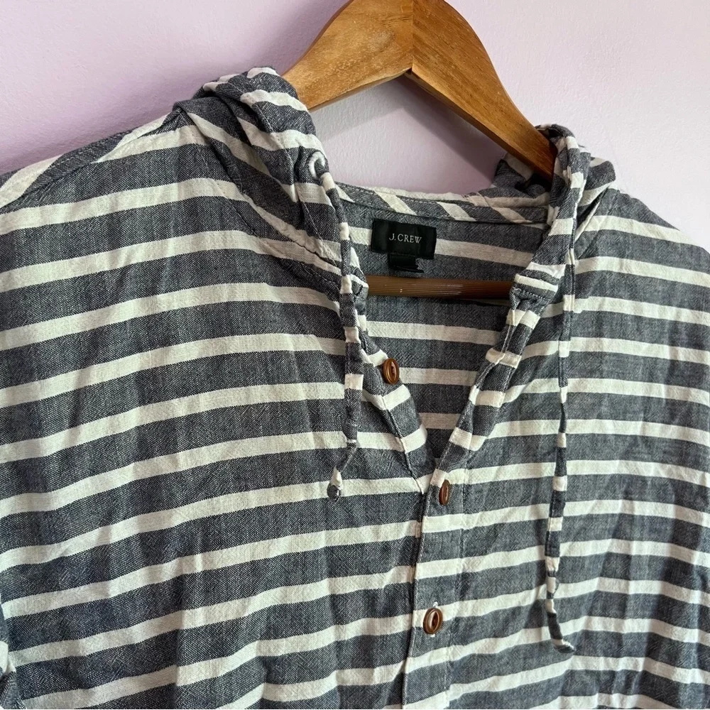 J Crew Striped Kangaroo Pocket Hooded Lightweight Shirt  Size M